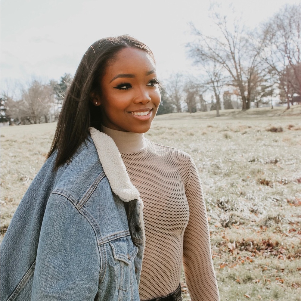 Meet your Posher, Maia